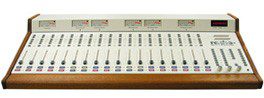 Console 18 voies broadcast RS18 radio system occasion