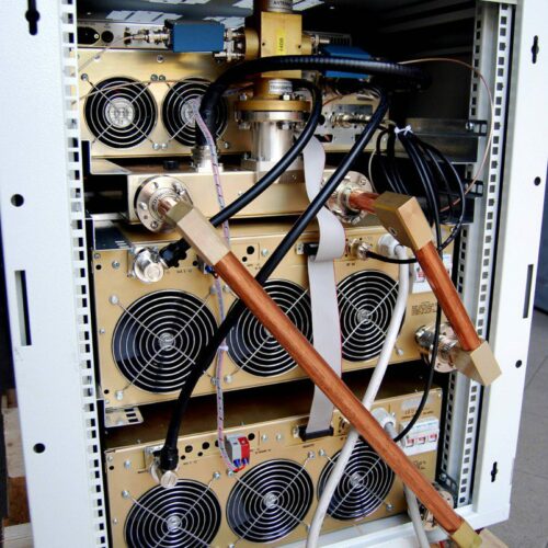 Materiel et Équipement pour Station de Radio