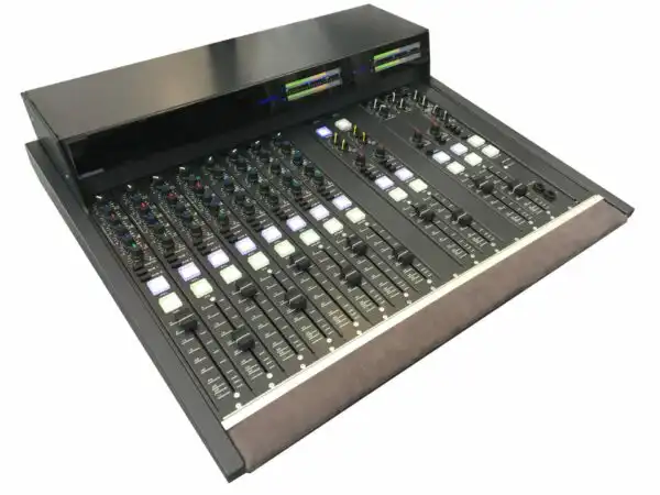 E16M Console Radio Broadcast Modulaire